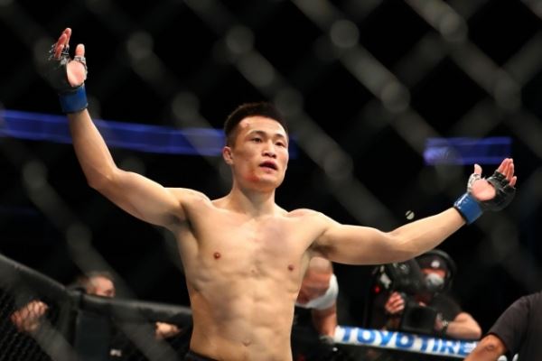 <br />
		Корейский Зомби разгромил своего соперника на первой минуте первого раунда на турнире UFC в Гринвилле. Видео<br />
	