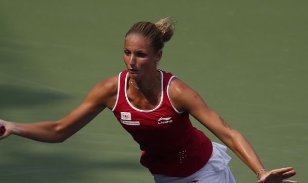 Плишкова стала победительницей турнира в Истбурне